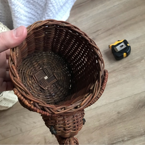 Vintage Retro Elephant trunk up rattan wicker  small planter basket flower pot - Picture 5 of 5